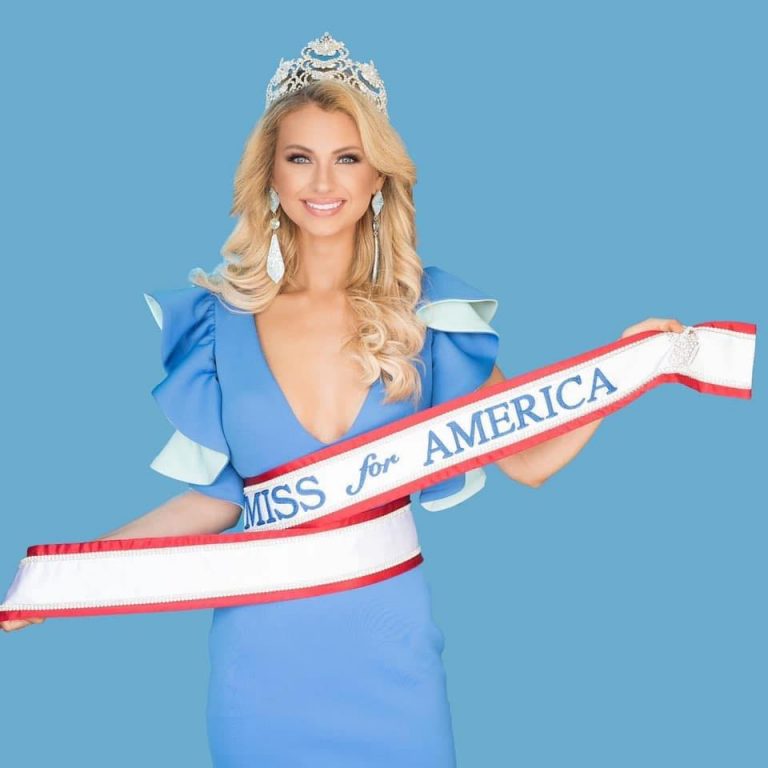 WikiPageant Miss for America Strong